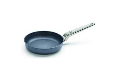 Woll Diamond Lite Pro Diamond Reinforced Non-stick, Anti-Corrosion, Cut-Resistant, Light Weight Fry Pan with Stainless Steel Handle, 8-Inch, Made in Germany