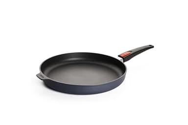 Woll Diamond 1532DPI Lite Cast Frying PaN Suitable for induction cookers, 32 CM Diameter, 5 CM High with Removable Handle