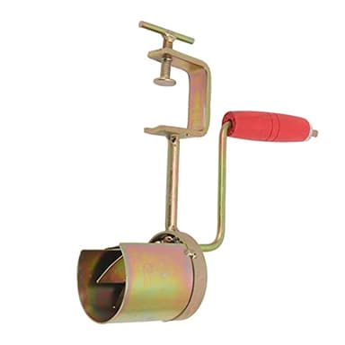 Hand Crank Corn Thresher Dry Corn Sheller Manual Corn Sheller Peeling Clamping Stripper with Wood Handle for Farms and Families