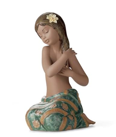 LLADRÓ Pacific Jewel Girl Figurine. Porcelain Hawaiian Figure.