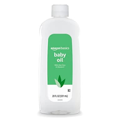 Amazon Basics Baby Oil with Aloe Vera & Vitamin E, Helps Prevent Moisture Loss, 20 Fl Oz (Pack of 1) (Previously Solimo)