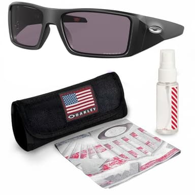 Oakley OO9231 Heliostat Rectangle Shaped Non-Polarized Sunglasses for Men – Includes Official Eyewear Kit – Matte Black Frame with Prizm Grey Lens