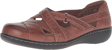 Clarks womens Ashland Spin Q Slip On Loafer, Tan, 9 Wide US