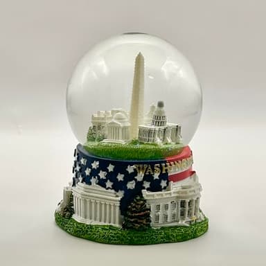 3.75" Washington DC Landmark Snow Globe, with Glitter, White House, Capitol, Washington Monument, US Flag Ceramic/Resin Base