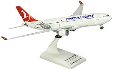 Daron Skymarks Turkish A330-200 with Gear Model Kit (1/200 Scale)