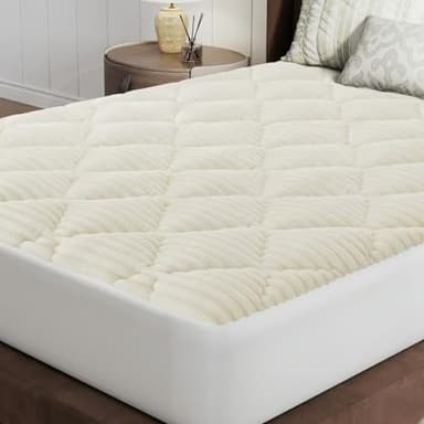 Novilla King Flannel Mattress Topper, Ultra Soft Faux Fur Mattress Pad with Deep Pocket, Quilted Thickened Warm Bed Topper for Winter, Fits 8-21" Mattress, Machine Washable, White