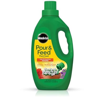 Miracle-Gro Pour & Feed Plant Food - Outdoor and Indoor Plant Fertilizer for Containers, Instantly Feeds, 32 fl. oz.