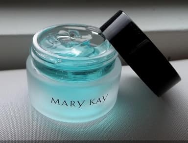 Indulge Soothing Eye Gel