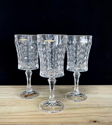 Czech Bohemian Crystal Glass Set of 6 Champagne Wine Glasses 7oz./200ml. Elegant Graffiti Design Classic Stem Goblets Flute Holiday Gift Wedding Birthday Housewarming Anniversary