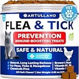 Flea Treatment for Cats - Natural Flea and Tick Prevention Supplement for Cats, Kittens - Chewable Daily Oral Pills with Vitamins - 135 Soft Chews - Dental Treats, Digestive Health, Immune Support
