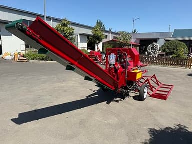 27T Gas Firewood Processor with 739cc Engine, 17.3" Cutting Capacity, 20" Chainsaw, 6-Way Splitting Wedge, Hydraulic Log Lifter, 3m Conveyor System, Red