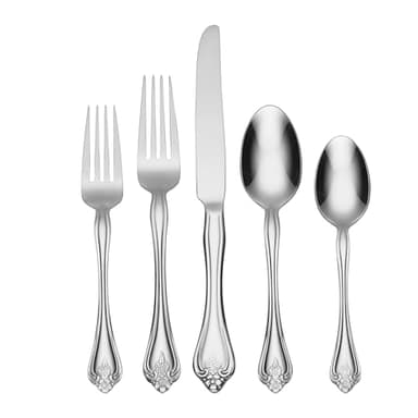 Oneida Silverware Set, Boutonniere 45 Piece Everyday Flatware Set, Service For 8, 18/0 Stainless Steel Silverware Sets, Mirror Finish, Dishwasher Safe, Home And Kitchen Utensils (Silver, 45 Piece)