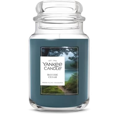 Yankee Candle Bayside Cedar Scented Candle, 22oz Large Jar with up to 150 Hour Burn Time, Giftable